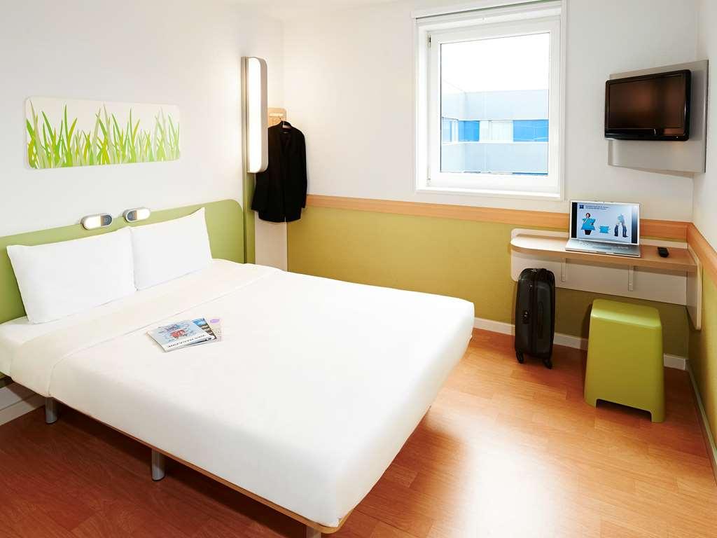 Ibis Budget Lille Wasquehal Hotell Rum bild